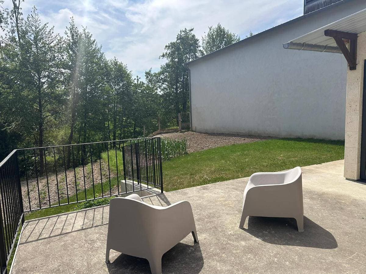 Foto 5 von 31: Three-Bedroom House