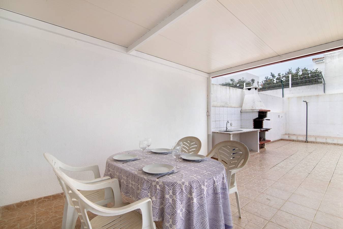 Foto 3 von 26: Ferienhaus 'Moradia Altura' mit privater Terrasse und Balkon