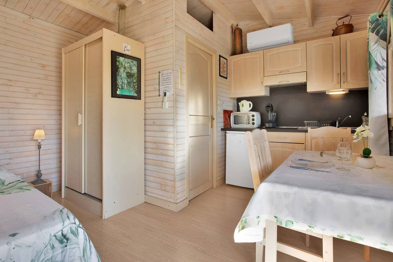 Foto 13 von 24: Chalet „Superbe“ mit privater Terrasse, WLAN und Klimaanlage