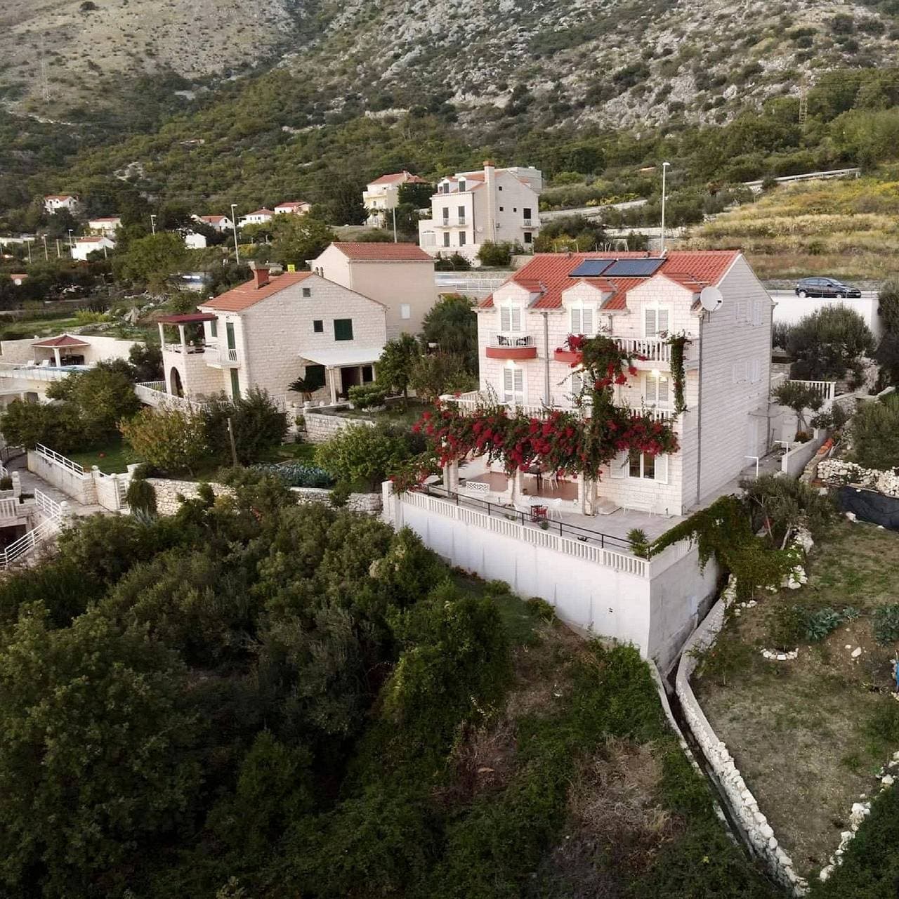 Foto 9 von 11: Villa Panorama Dubrovnik - Comfort Double Room with Balcony and Sea View