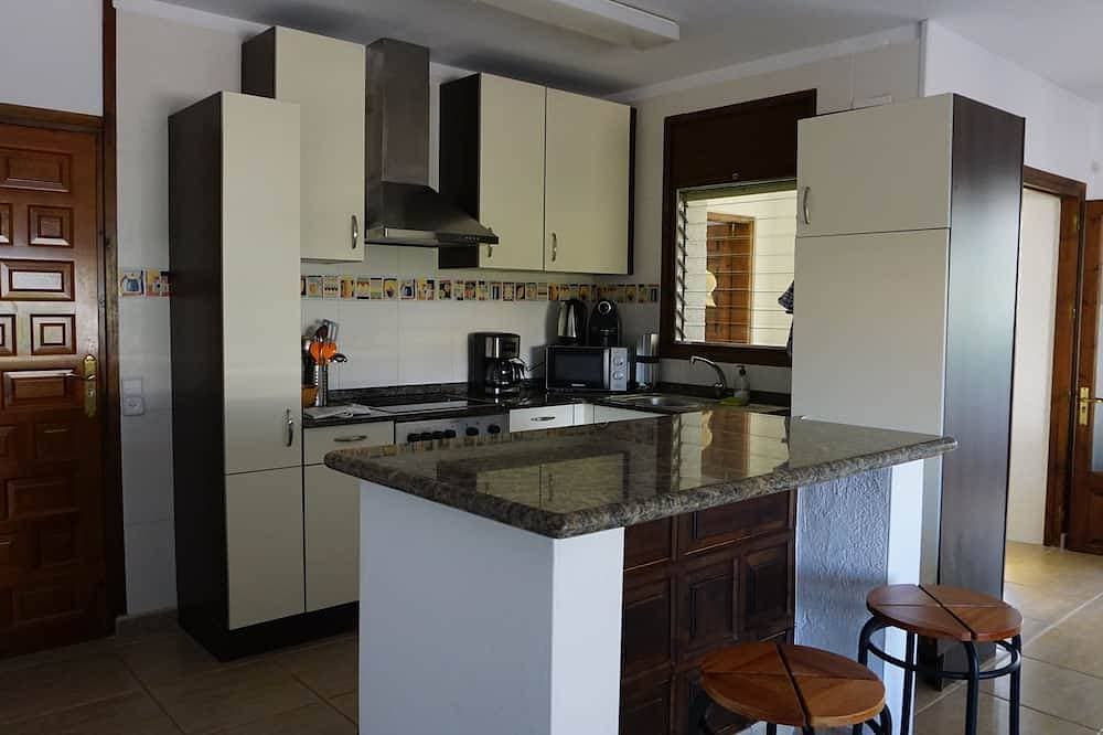 Foto 11 von 20: Pretty villa with swimming pool near the sea (200m)