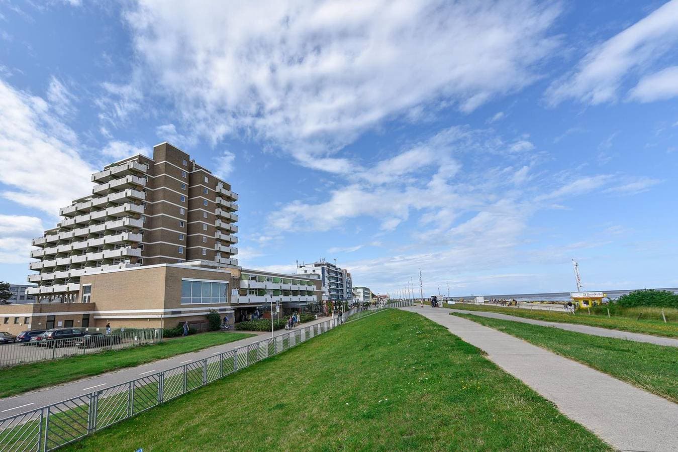 Foto 13 von 24: Eckwohnung Haus Panorama mit direktem Seeblick zur Seeschifffahrtslinie.