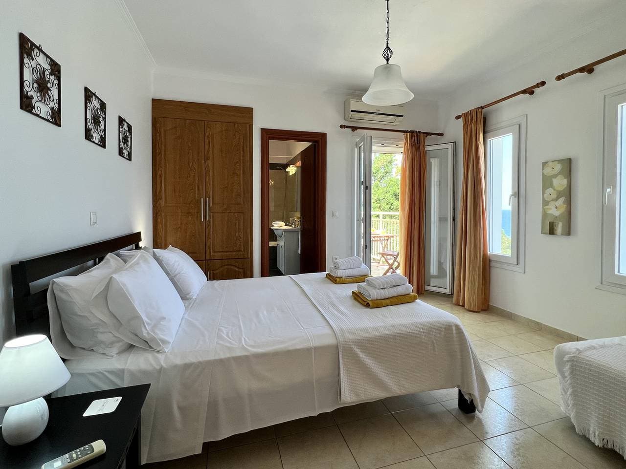 Foto 4 von 41: Villa Korfos