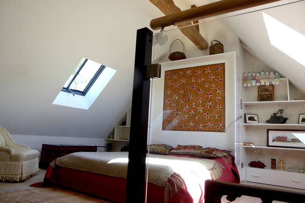Foto 2 von 30: Eine gemütliche, technisch versierte, hohe Scheune im Herzen des Loire Valley Grands Chateaux
