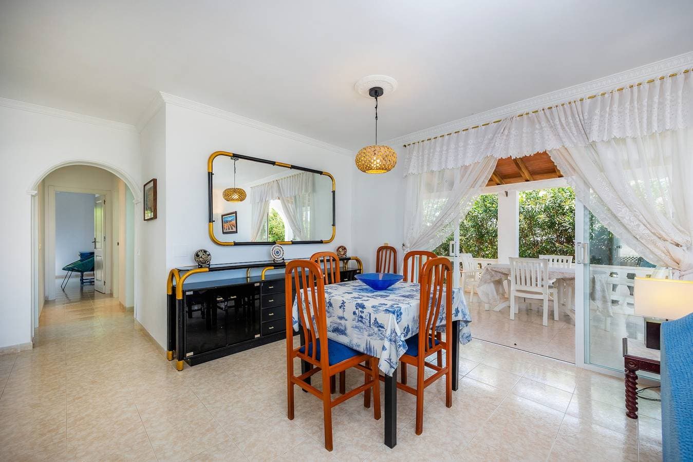 Foto 8 von 34: Ferienhaus 'Miquel' mit Meerblick, privater Terrasse und Wi-Fi