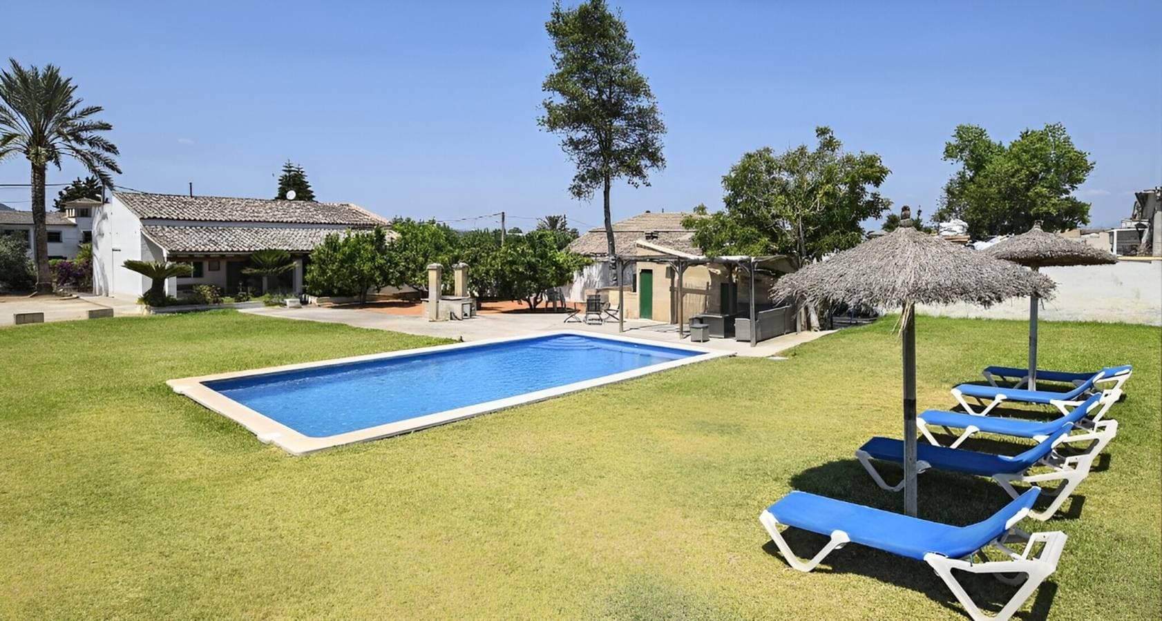 Foto 10 von 24: Villa „Valls“ mit privatem Pool, WLAN und Klimaanlage
