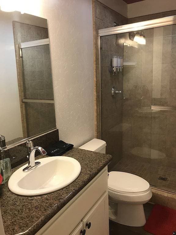 Foto 11 von 50: Gg’s Chalet ist ein Rückzugsort mit 6 Schlafzimmern, 4 Bädern - Billardtisch und perfekt für Gruppen.