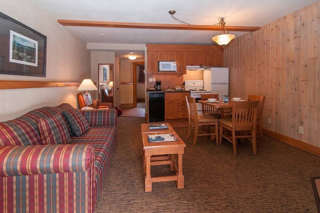 Foto 2 von 26: Fühlen Sie sich in den Rockies wie zu Hause! Gemütliche Wohnung mit Hot Pools Zugang