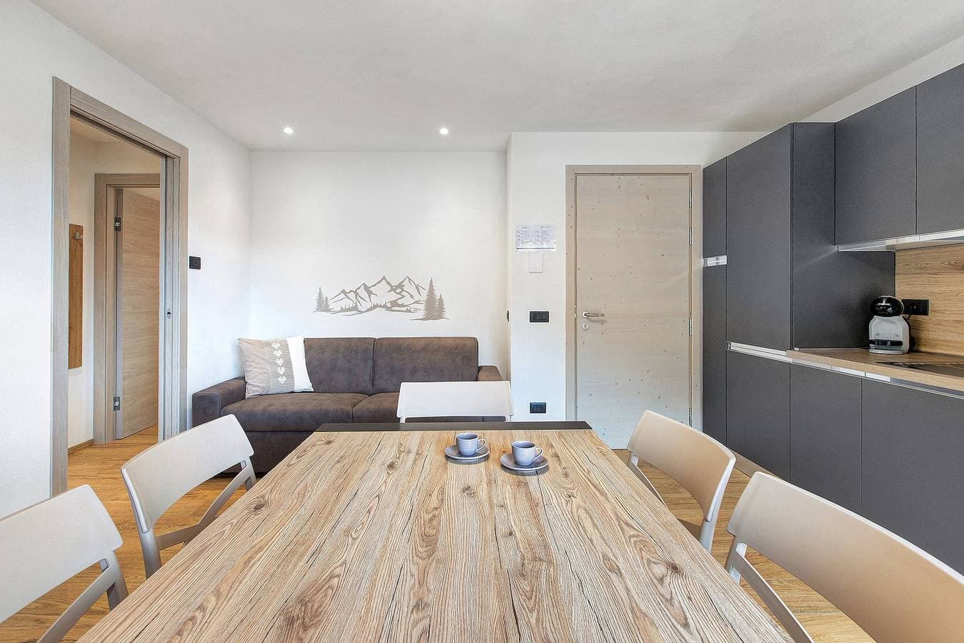 Foto 6 von 31: Ferienwohnung 'Appartamento La Serenella' mit Bergblick, Garten und WLAN