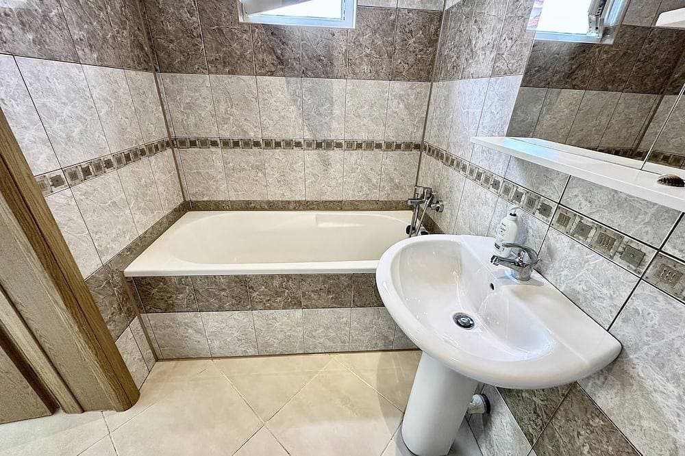 Foto 7 von 10: Anit Room 1-private 1-room with own entrance and private bathroom