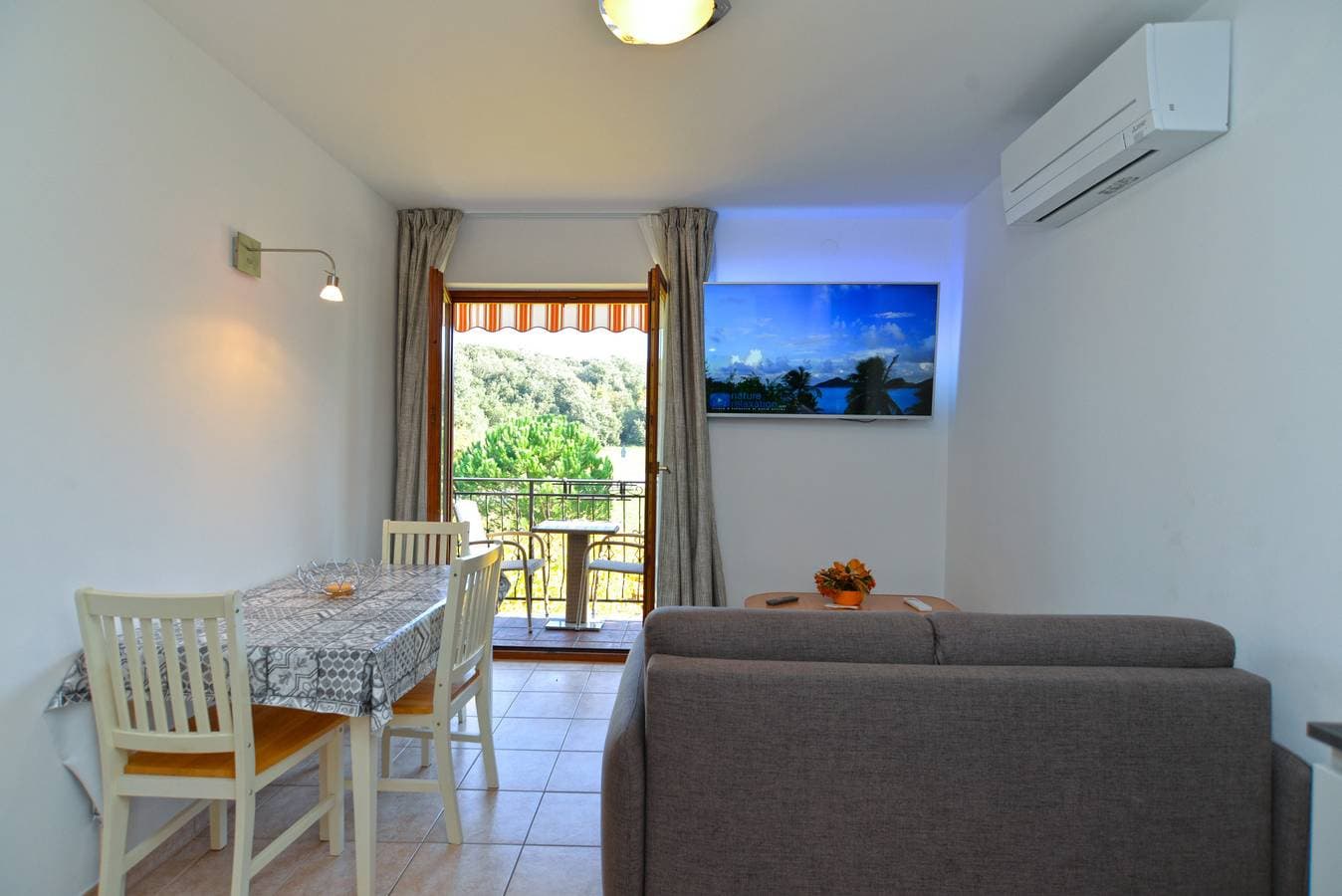 Foto 11 von 23: Ferienwohnung für 3 Personen mit Terrasse