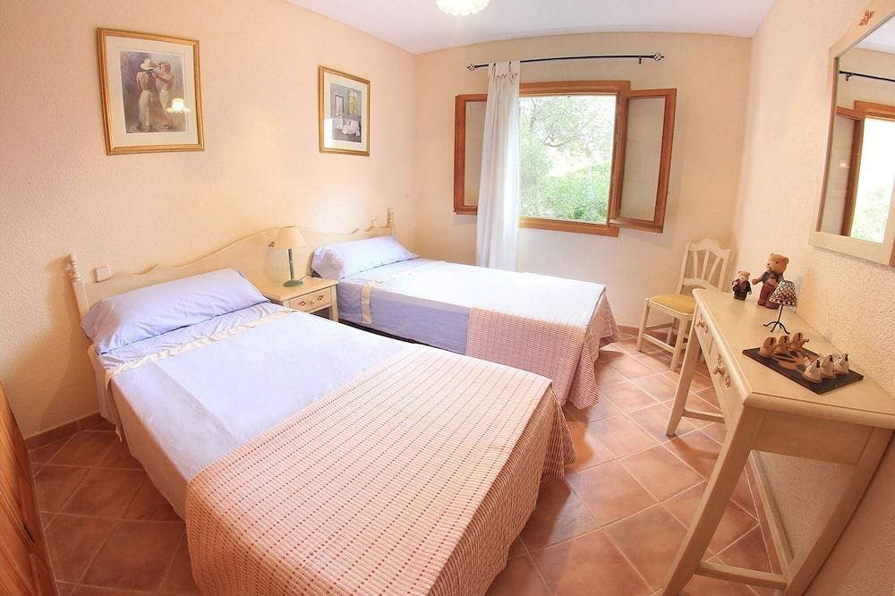 Foto 3 von 24: Finca mit Pool, Pinienwald, Golfplätze ganz in der Nähe. Kostenlos W-Lan