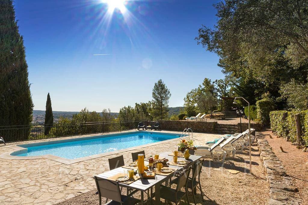 Foto 5 von 58: Charmantes Ferienhaus mit Pool und herrlichem Blick bei Draguignan