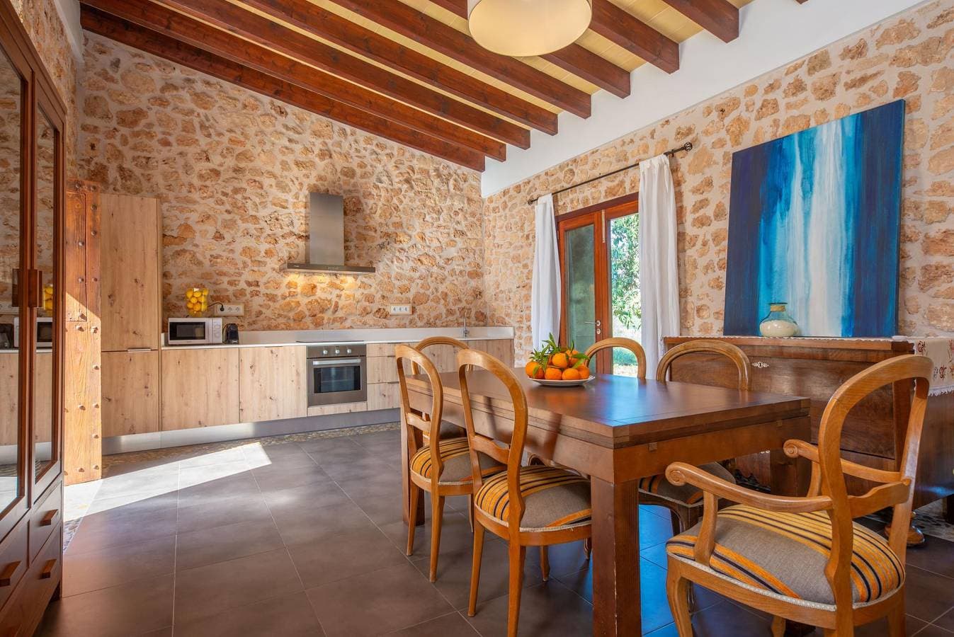 Foto 13 von 47: Can Pere Rapinya - Authentisches, mallorquinisches Landhaus mit privatem Pool. WiFi gratis