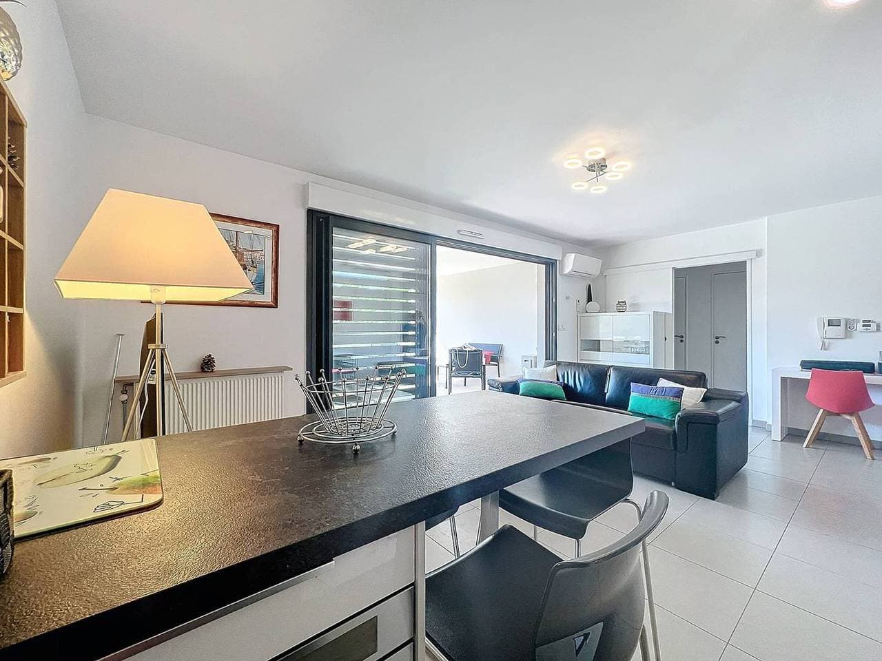 Foto 7 von 24: Modernes T2 mit Terrasse, Klimaanlage und Parkplatz in La Ciotat