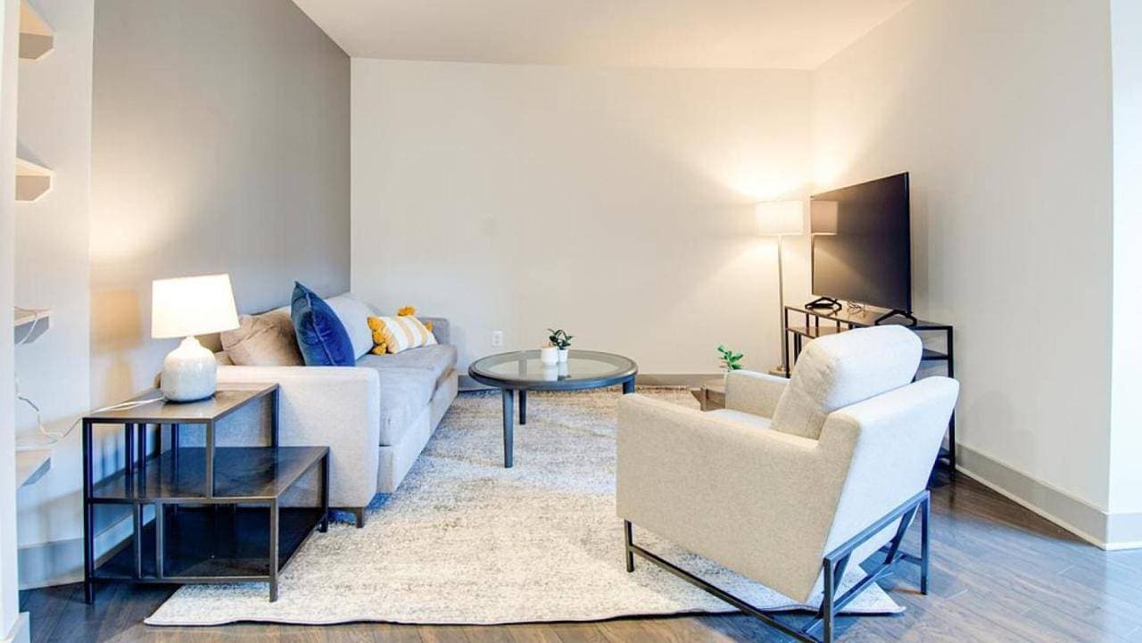 Landing Modern Apartment with Amazing Amenities (ID7480X90) 1