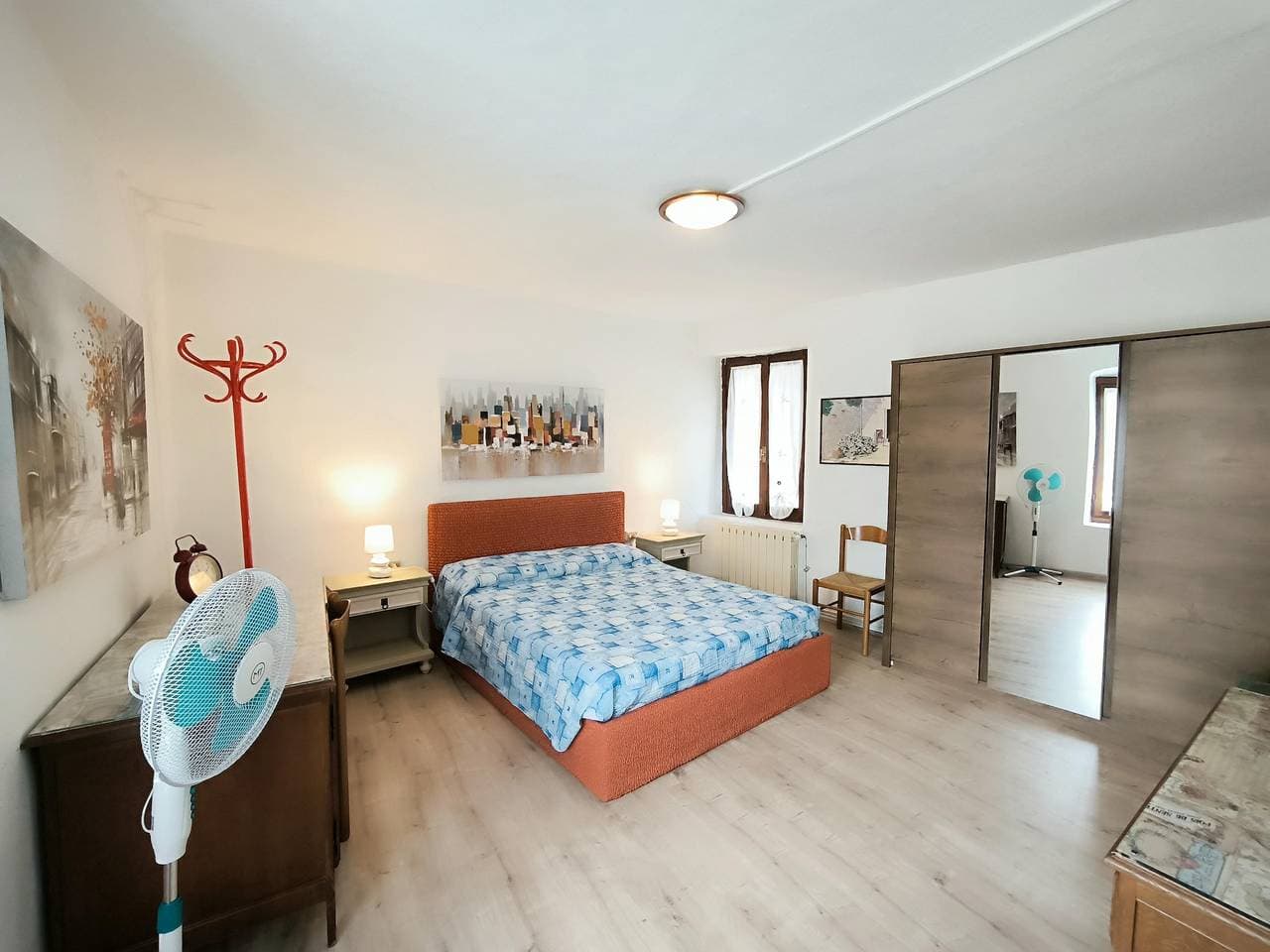 Foto 11 von 17: Ferienwohnung für 4 Personen mit Seeblick