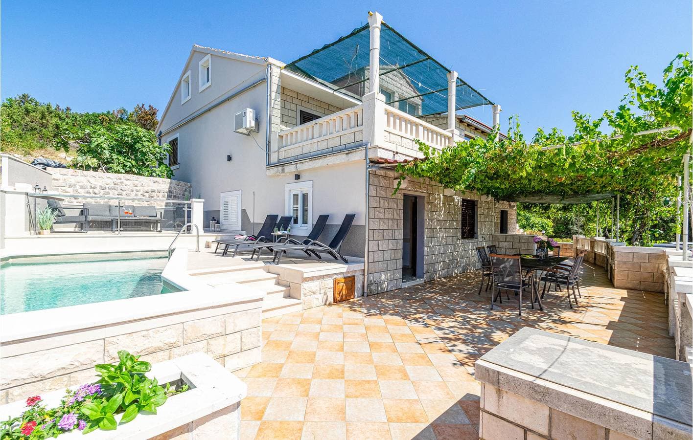 Foto 5 von 38: Reizende 2-Zimmer-Wohnung mit Pool, Terrasse und in Strandnähe
