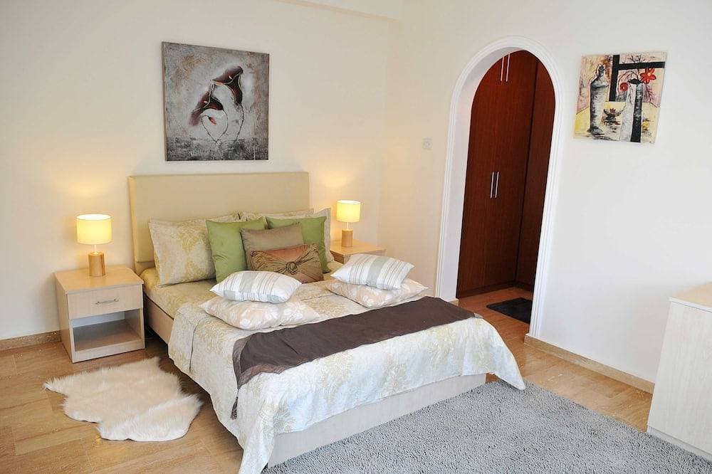 Foto 3 von 23: Wunderschöne, geräumige Luxusvilla mit atemberaubendem Berg- und Meerblick, WLAN, privatem Pool