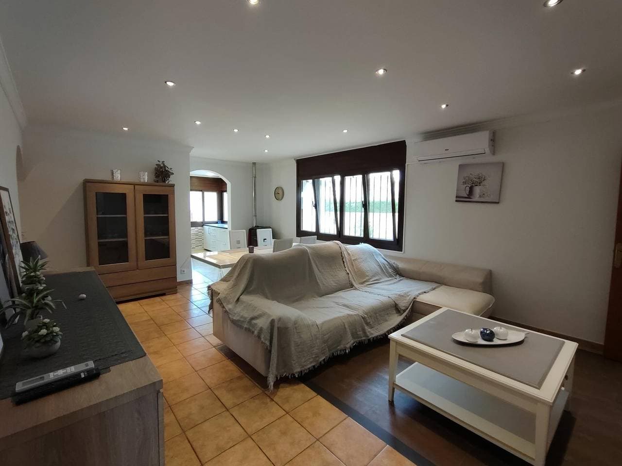 Foto 5 von 32: Villa für 7 Personen mit Terrasse