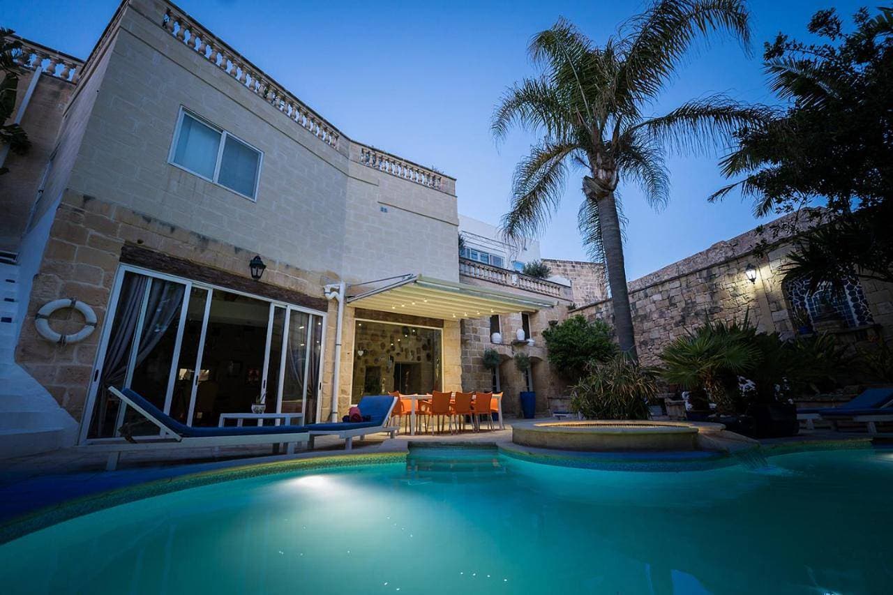Foto 9 von 62: Villa with Private Pool