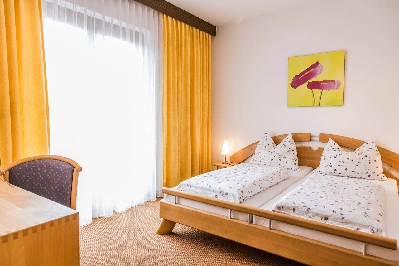 Foto 6 von 10: 'Ferienwohnung Lanz 2' mit Bergblick, Privatem Garten und WLAN