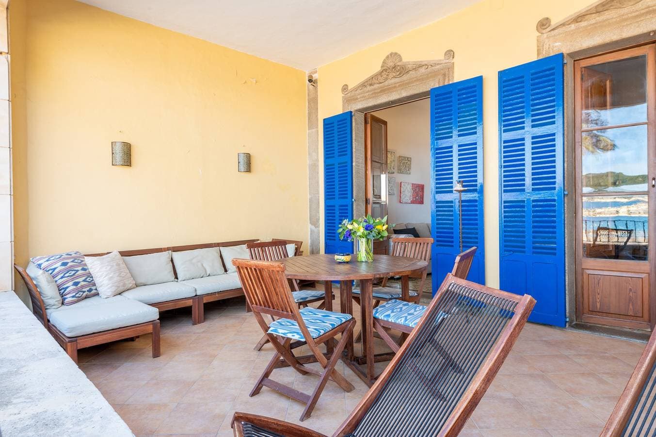Foto 3 von 27: Schöne Ferienwohnung direkt am Strand mit Terrasse, Klimaanlage & WLAN