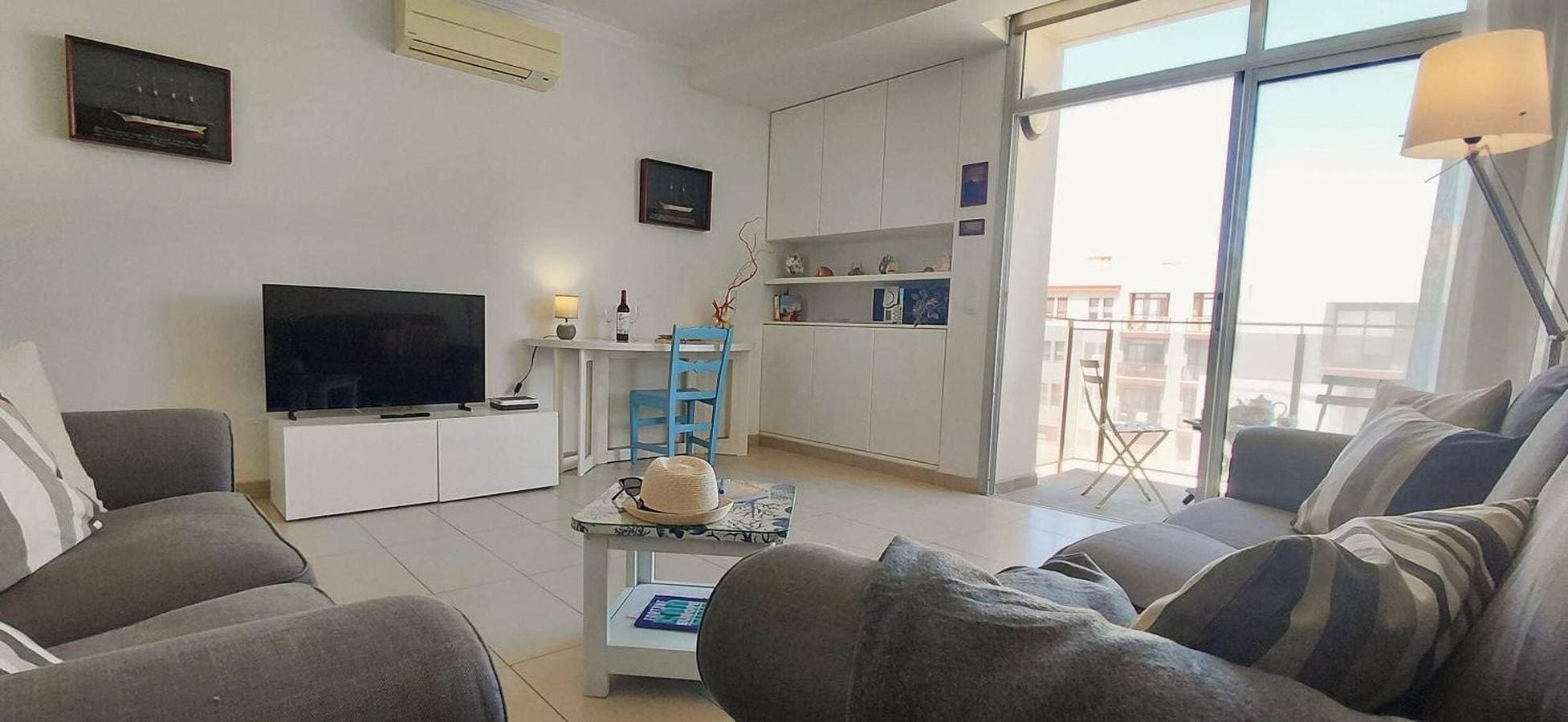 Foto 2 von 32: Ferienwohnung 'Aire Salado' mit Balkon, WLAN, Klimaanlage & Homeoffice