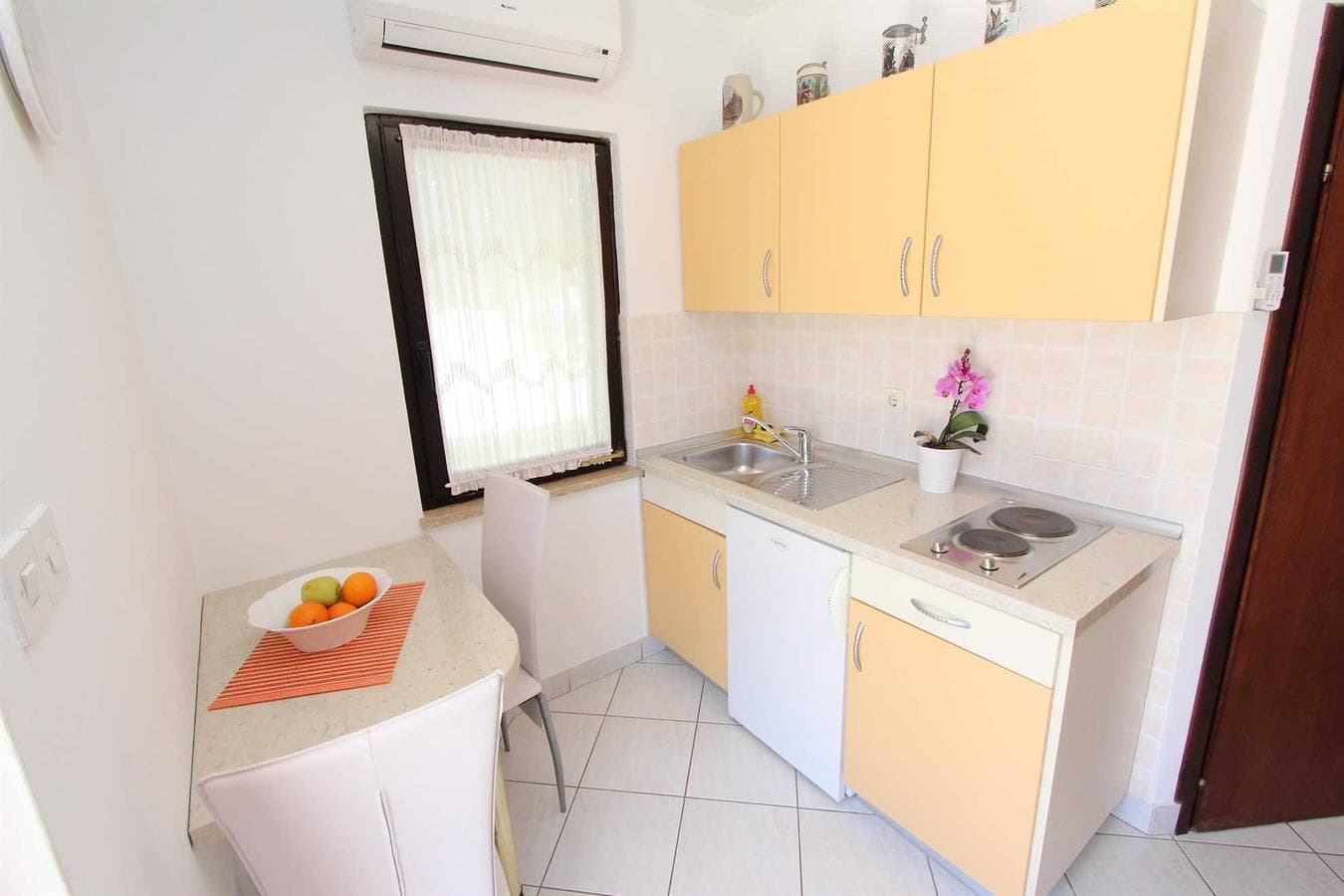 Pataj Ferienwohnung mit 1 Schlafzimmer mit Terrasse 3 1
