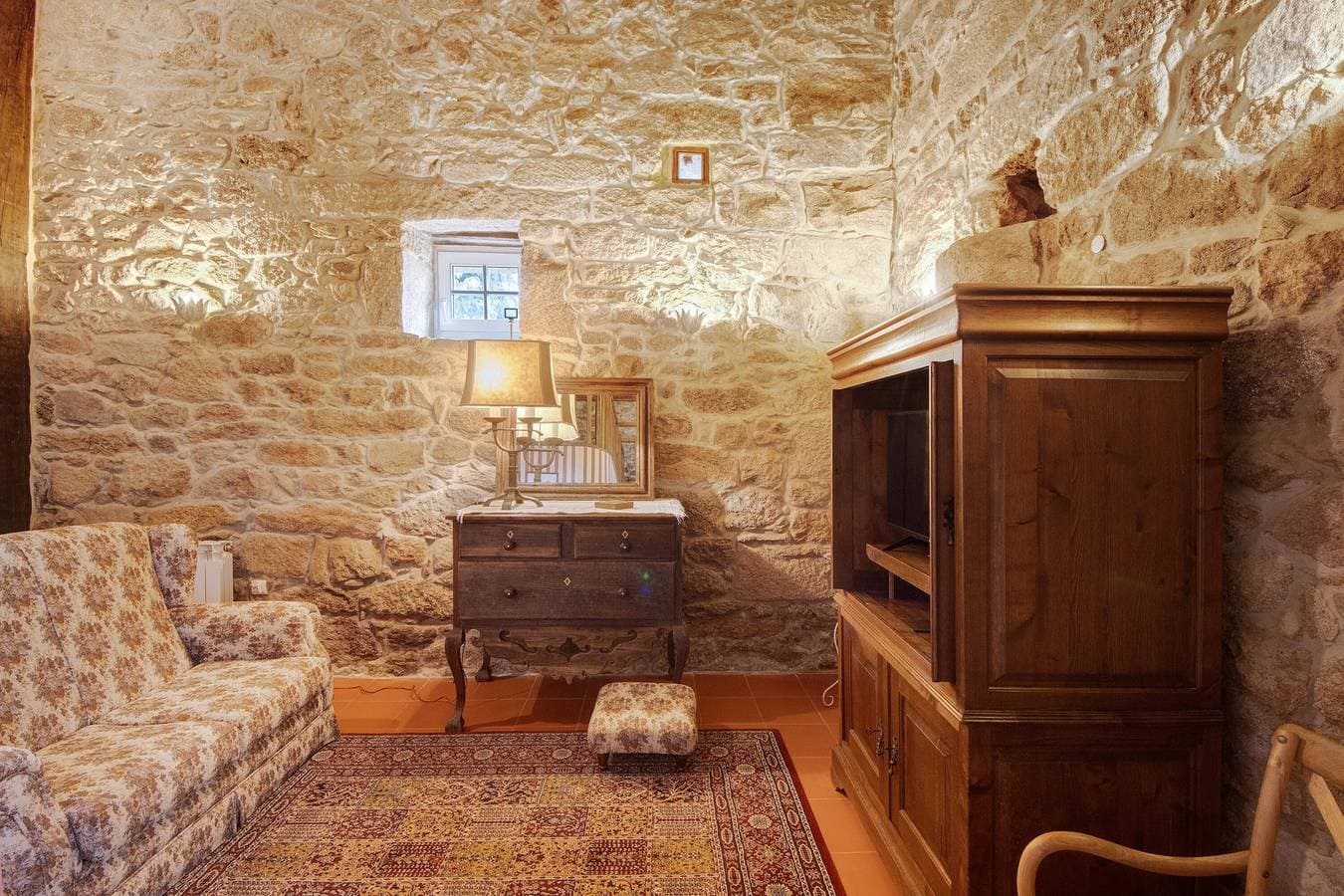 Foto 6 von 45: Zimmer 'Deluxe Dreibettzimmer' mit Gemeinschaftsgarten, Balkon und Wi-Fi