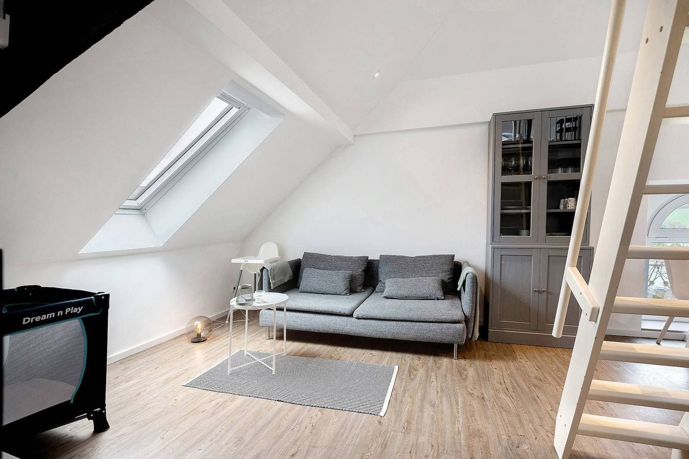 Foto 6 von 15: Ferienwohnung "Adlernest Mit Weinbergblick" mit Bergblick und WLAN