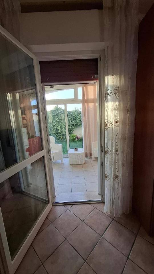 Foto 11 von 79: Three-Bedroom House