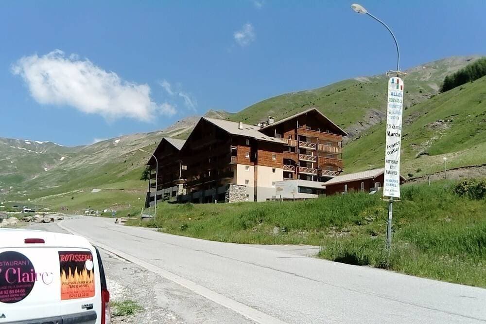 Foto 11 von 30: La Foux d Allos - am Fuße der Piste-
