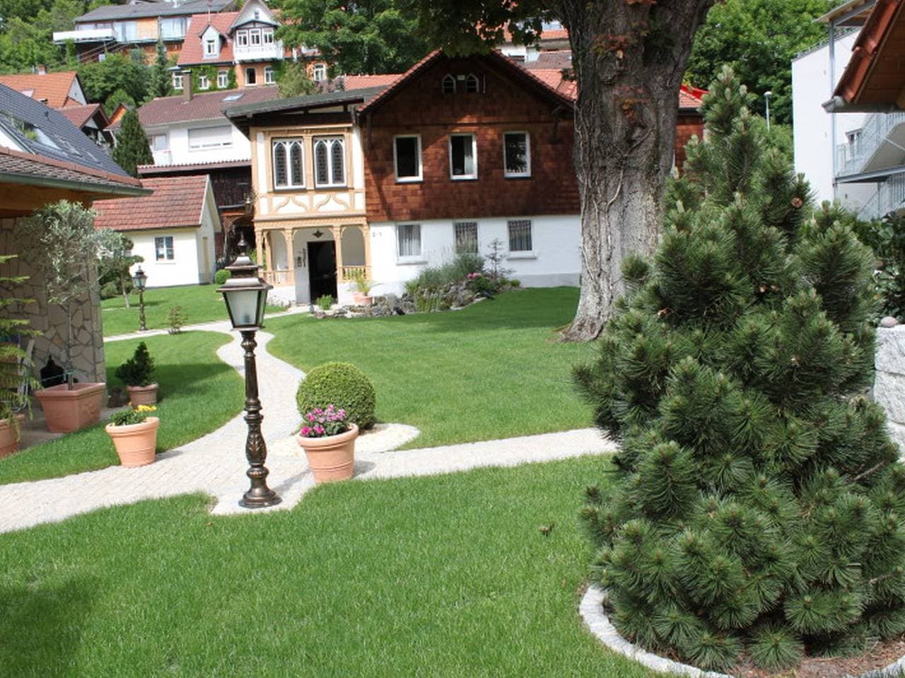 Foto 6 von 27: Premium Ferienwohnung 'Hohenurach' mit Bergblick, Balkon und WLAN