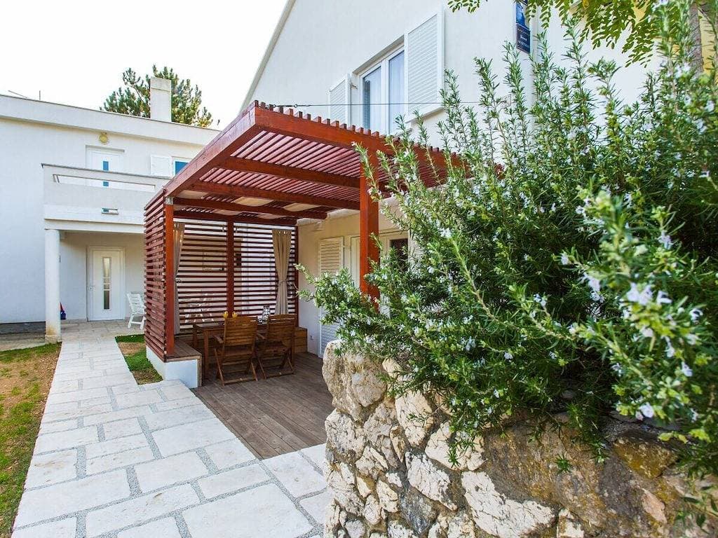 Foto 7 von 40: Ferienwohnung in Baška mit Schwimmbecken