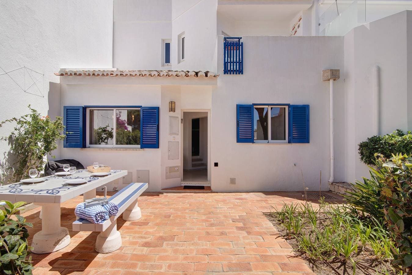 Foto 2 von 23: Ferienhaus 'Townhouse Ramas' mit Meerblick, WLAN und Klimaanlage