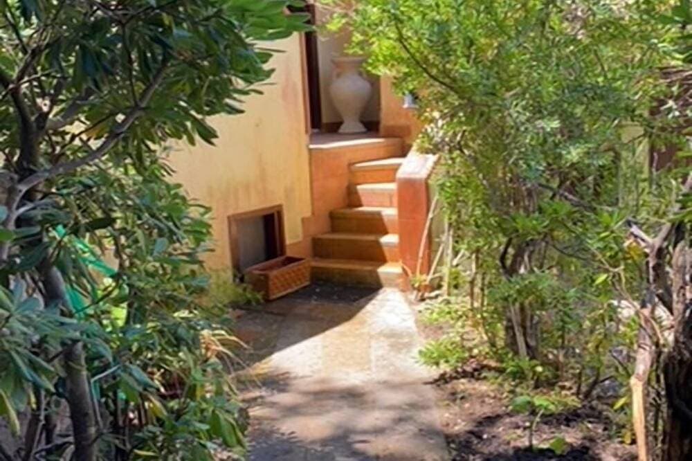 Foto 12 von 30: ♥️-lich Willkommen im la Dolce Vita -charmantes Haus mit Garten und Terrasse -