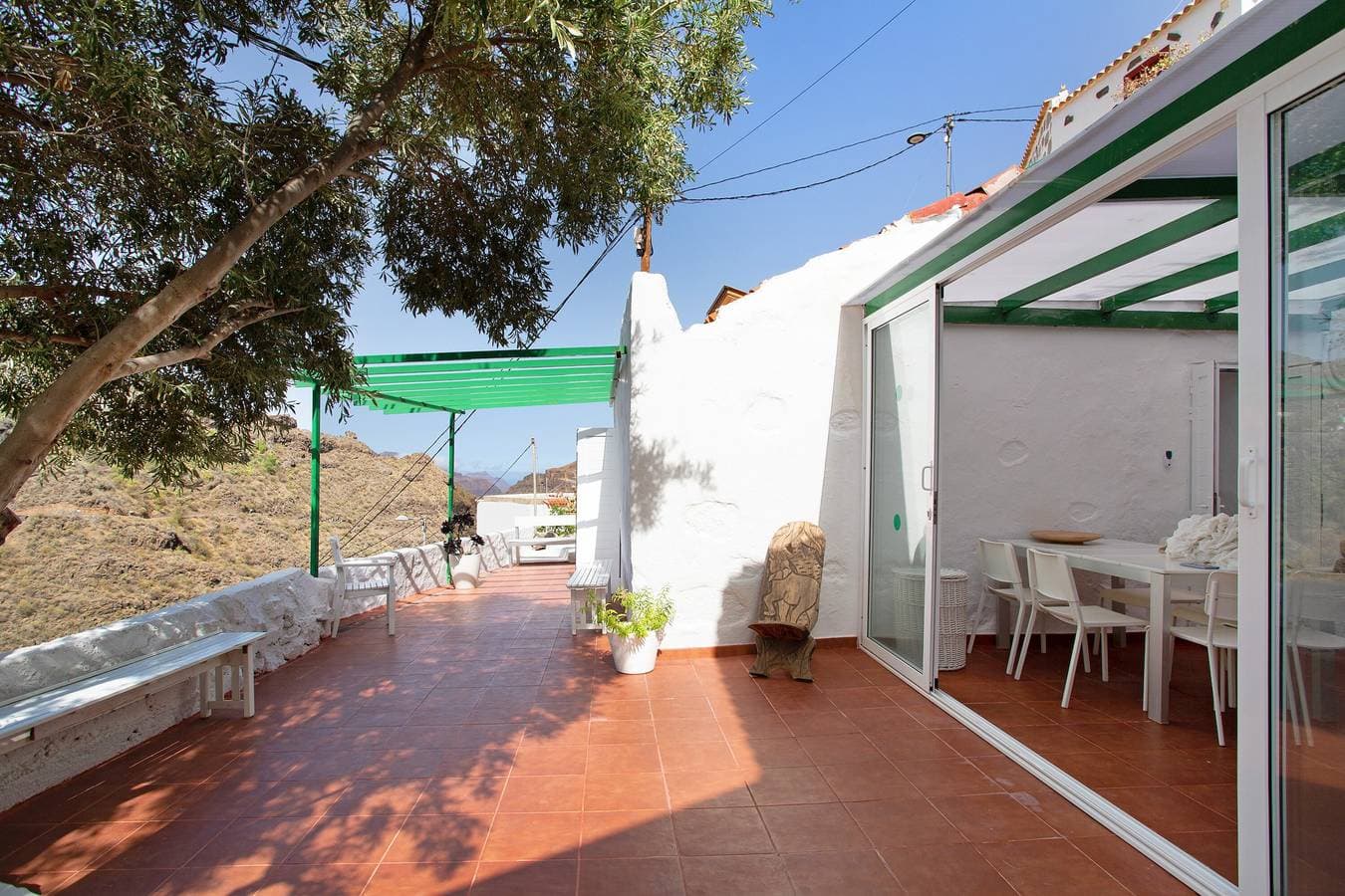 Foto 3 von 30: Ferienhaus „Casa Cueva Tejeda 2 Dorm“ mit Meerblick, privater Terrasse & WLAN