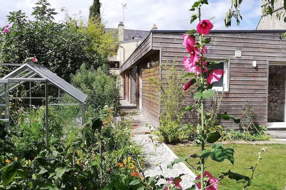 Atypischer Bungalow in Dinan 1