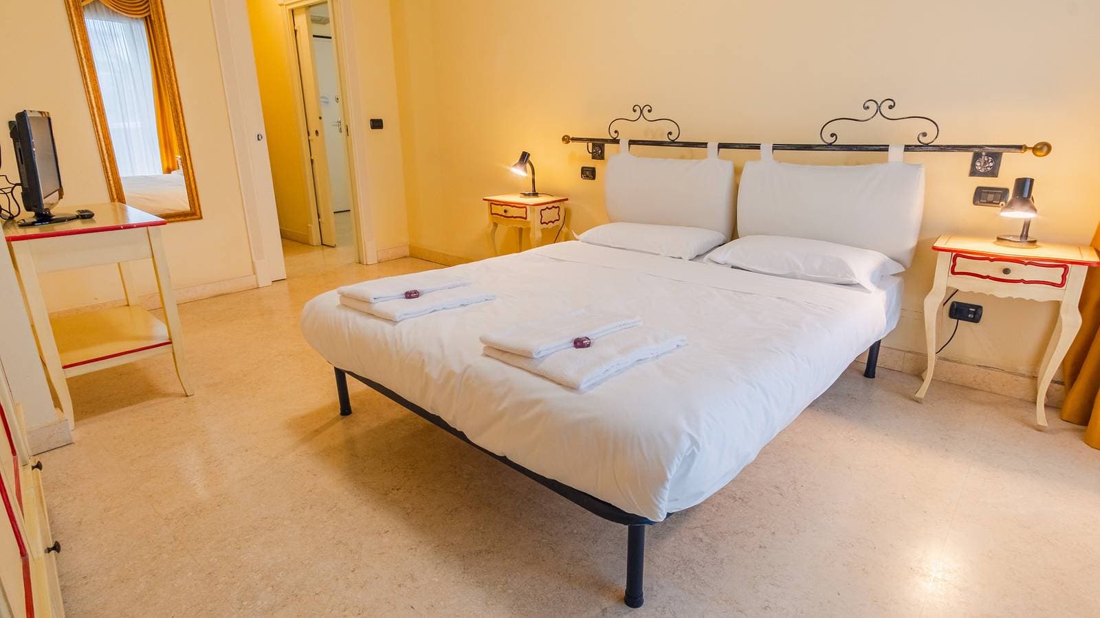 Foto 4 von 26: Ferienwohnung für 4 Personen mit Garten