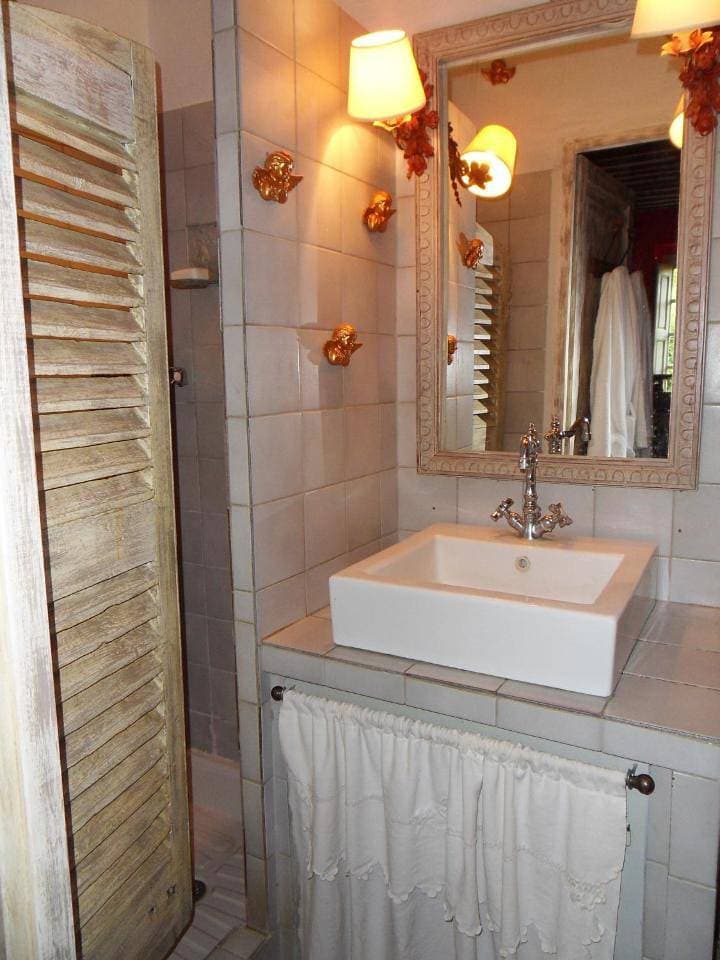 Foto 7 von 9: Double Room bed and breakfast