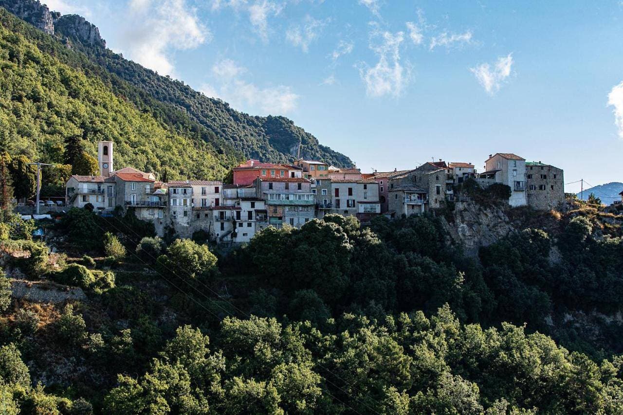Foto 9 von 14: Two-Bedroom Apartment with Mountain View