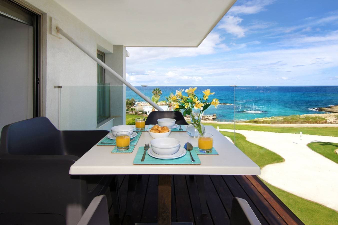 Foto 5 von 32: Ferienwohnung für 4 Personen mit Pool
