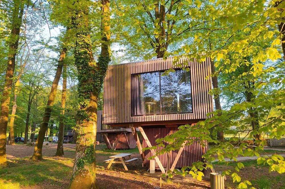 Lodge on stilts (4/5 peoples) 1