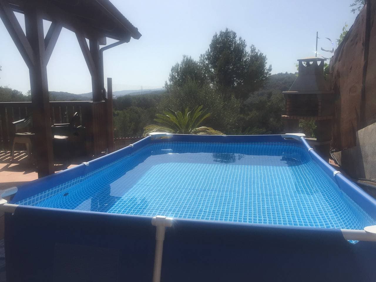 Foto 10 von 43: Chalet 'Casa de Madera' mit Bergblick, Garten, A/C, Pool & WLAN