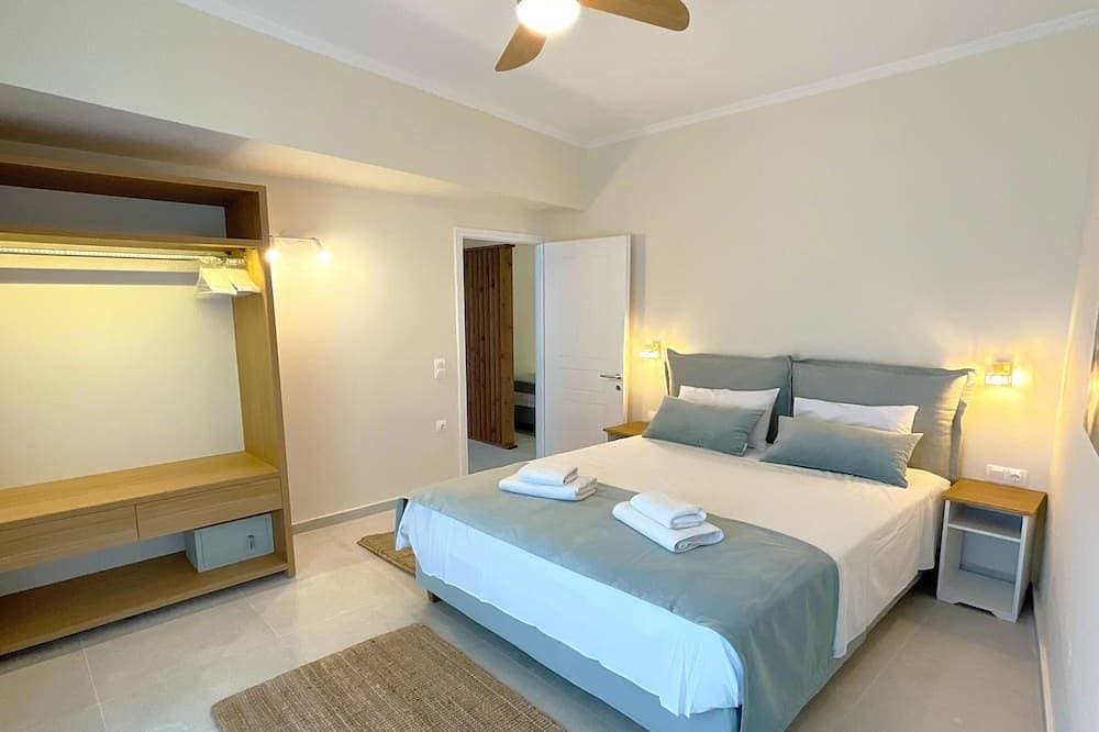 Foto 3 von 30: 4-Bett-Luxussuite am Strand - Agios Gordios, Korfu, Griechenland
