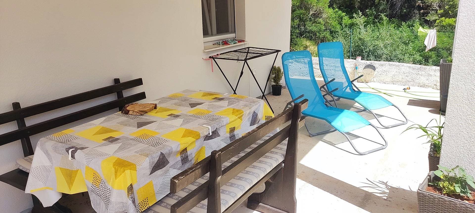 Foto 7 von 12: Ferienwohnung für 4 Personen mit Seeblick