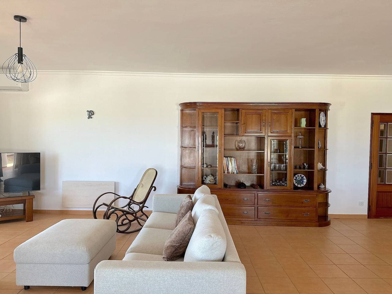 Foto 12 von 128: BnB Homes Luxurious Villa with 5 bedrooms & pool