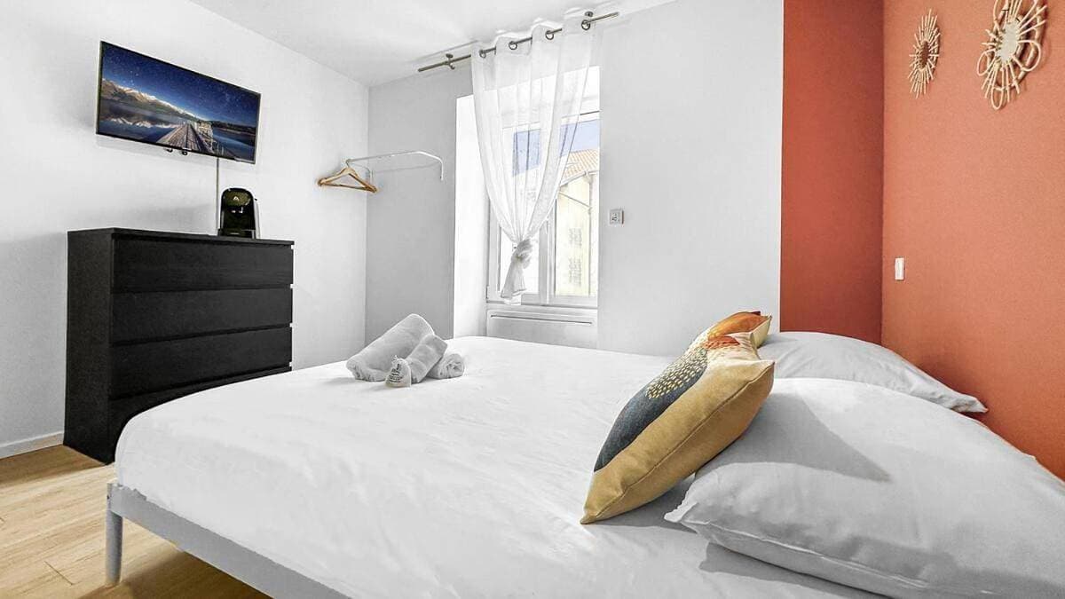 Studio cosy tout équipé proche de Genève 1