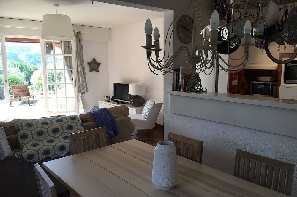 Foto 12 von 30: ** Sonderpreise ** Wunderschönes Strandhaus in der Nähe von St. Tropez - Meerblick - 3 Minuten zum Meer